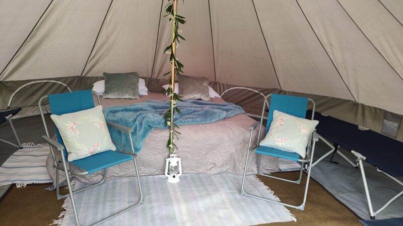 Bramley bell tent sleeps up to 4 with private hot tub